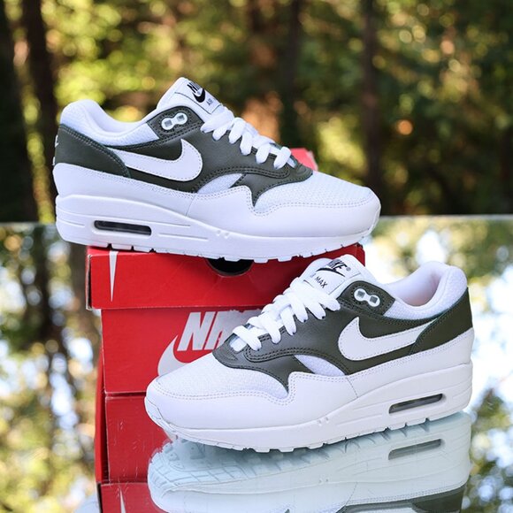 Nike Air Max 1 ID By You - Picture 1 of 14